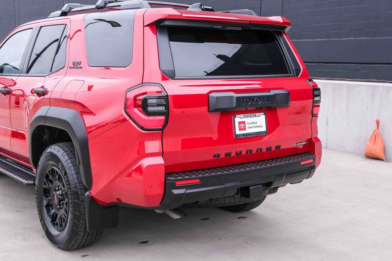 Thumbnail: 2025 Toyota 4Runner - 8
