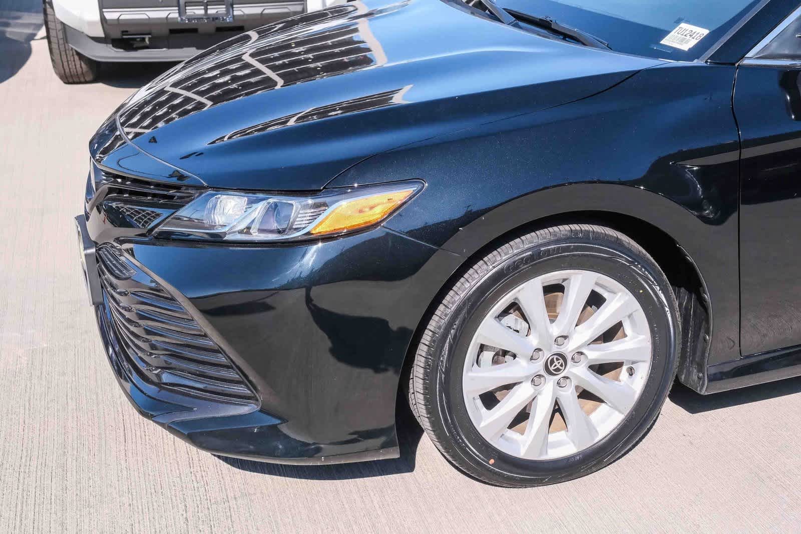 Thumbnail: 2020 Toyota Camry - 12