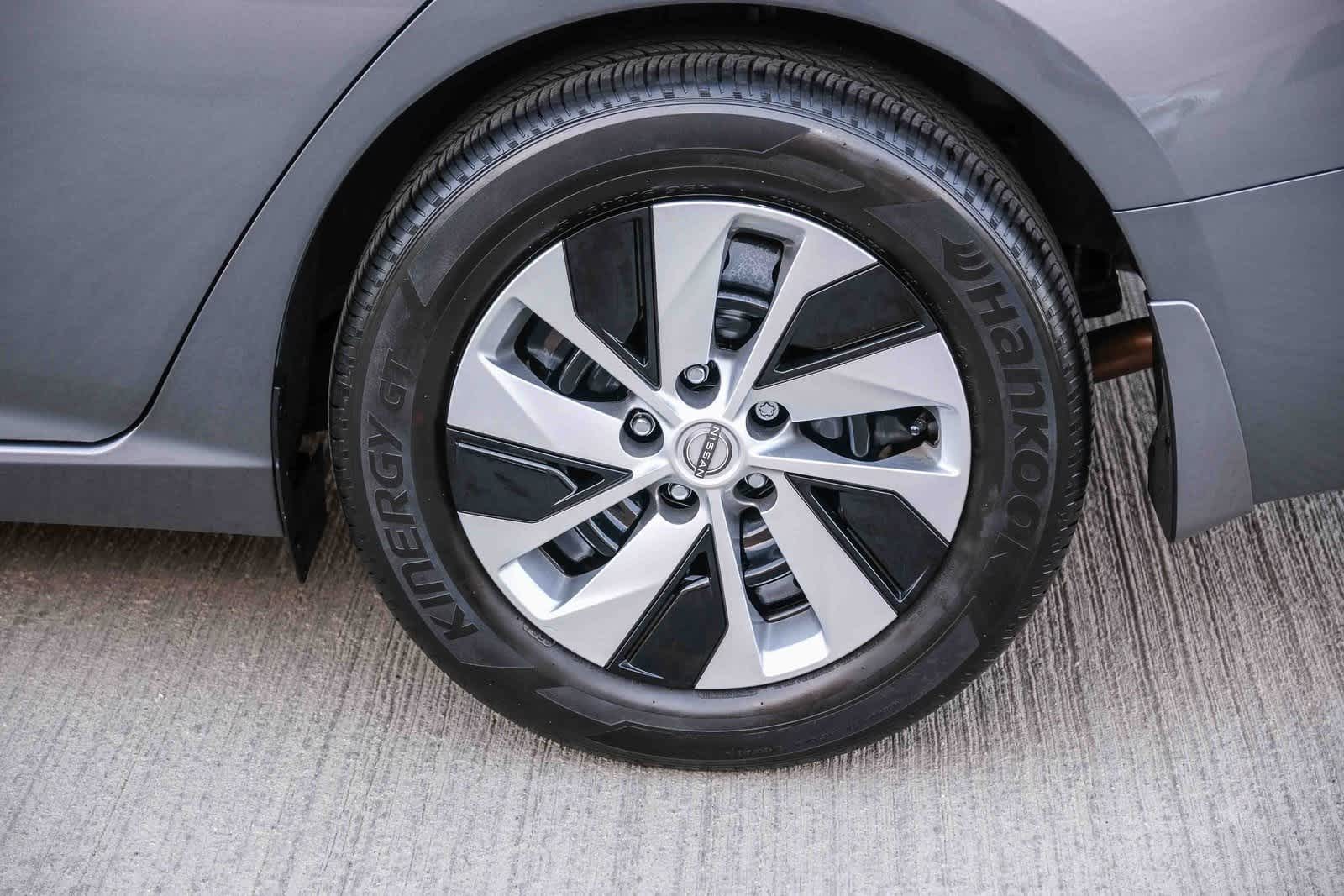 Thumbnail: 2025 Nissan Altima - 9