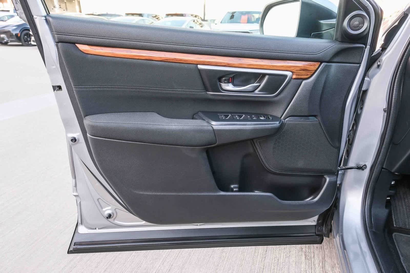 Thumbnail: 2018 Honda CR-V - 23