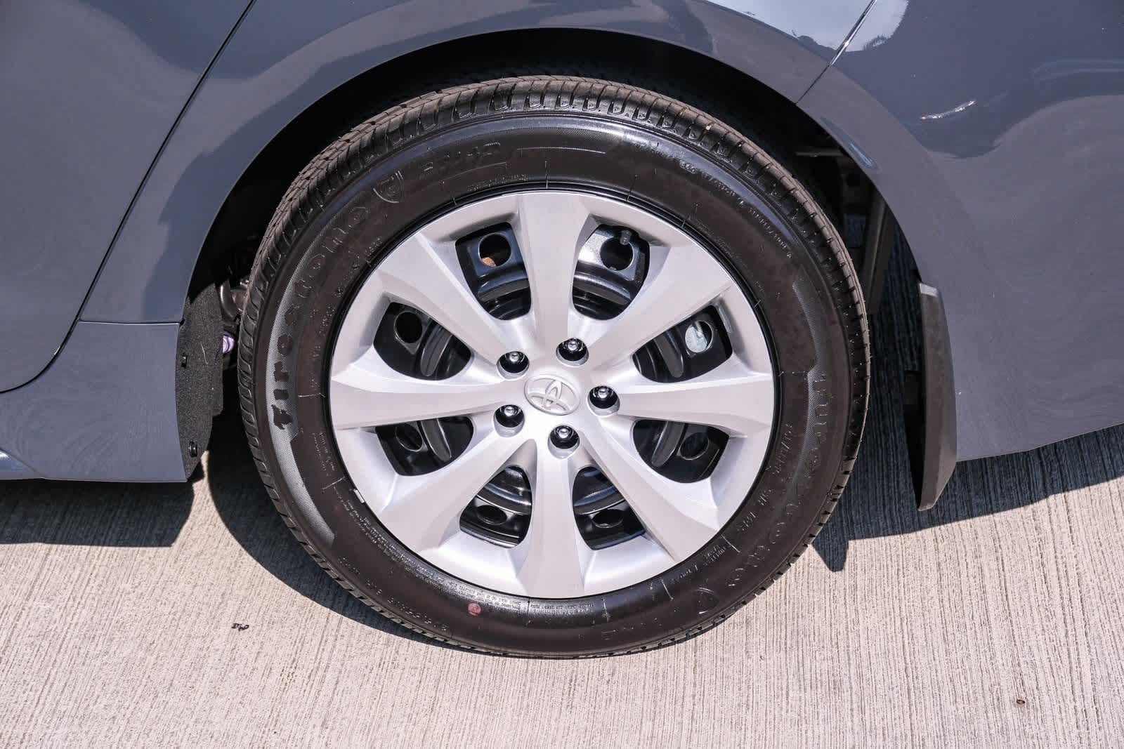 Thumbnail: 2025 Toyota Corolla - 9