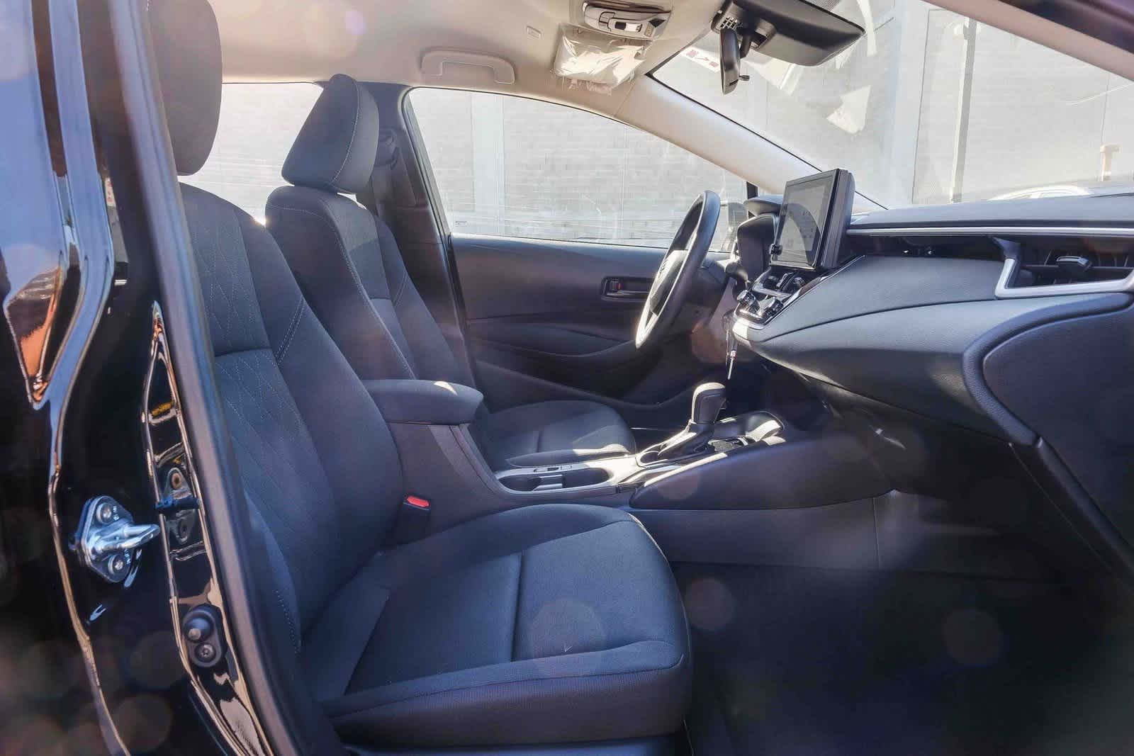 Thumbnail: 2025 Toyota Corolla - 18