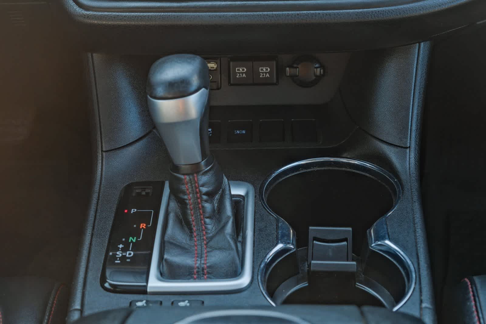 Thumbnail: 2019 Toyota Highlander - 16