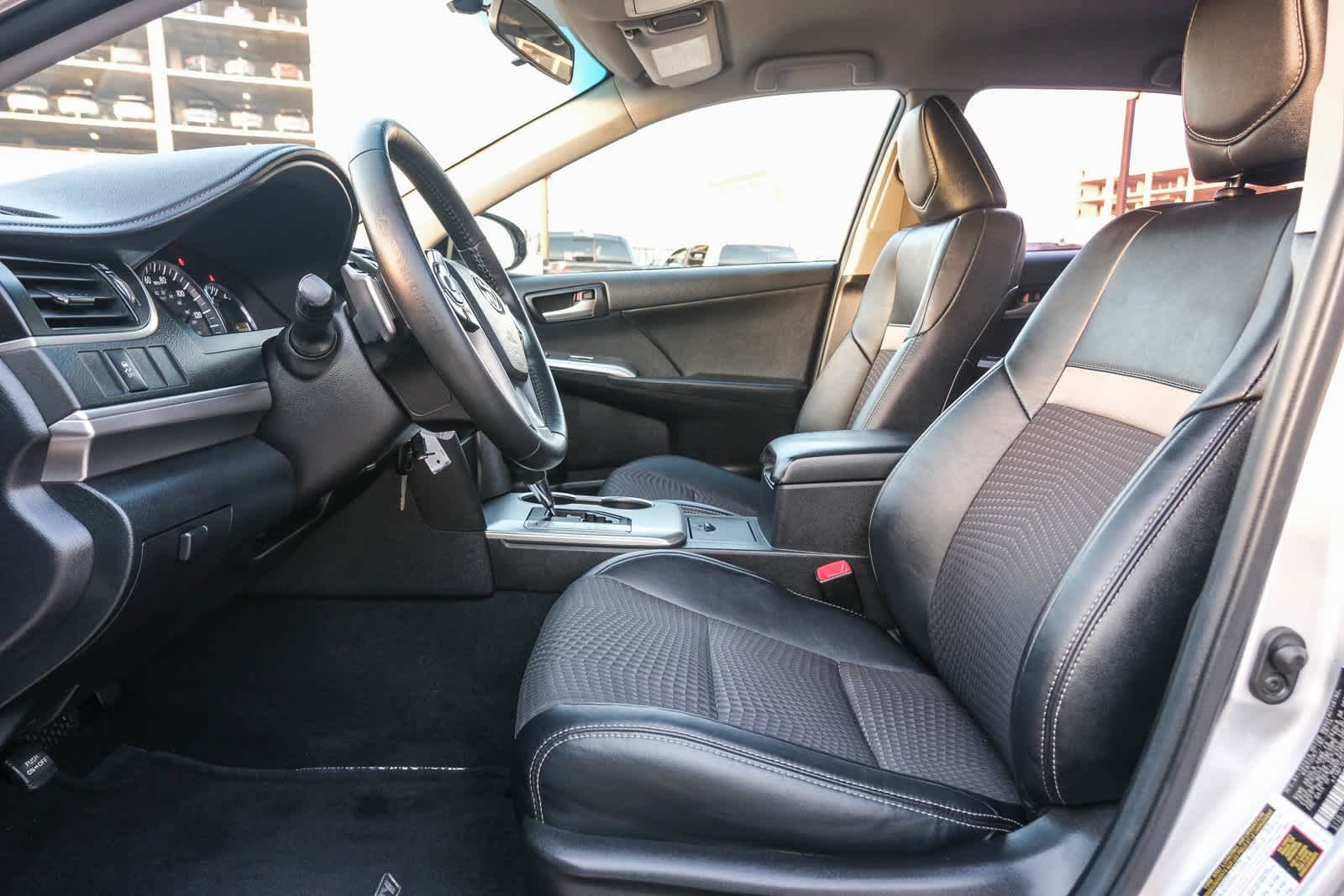 Thumbnail: 2014 Toyota Camry - 20