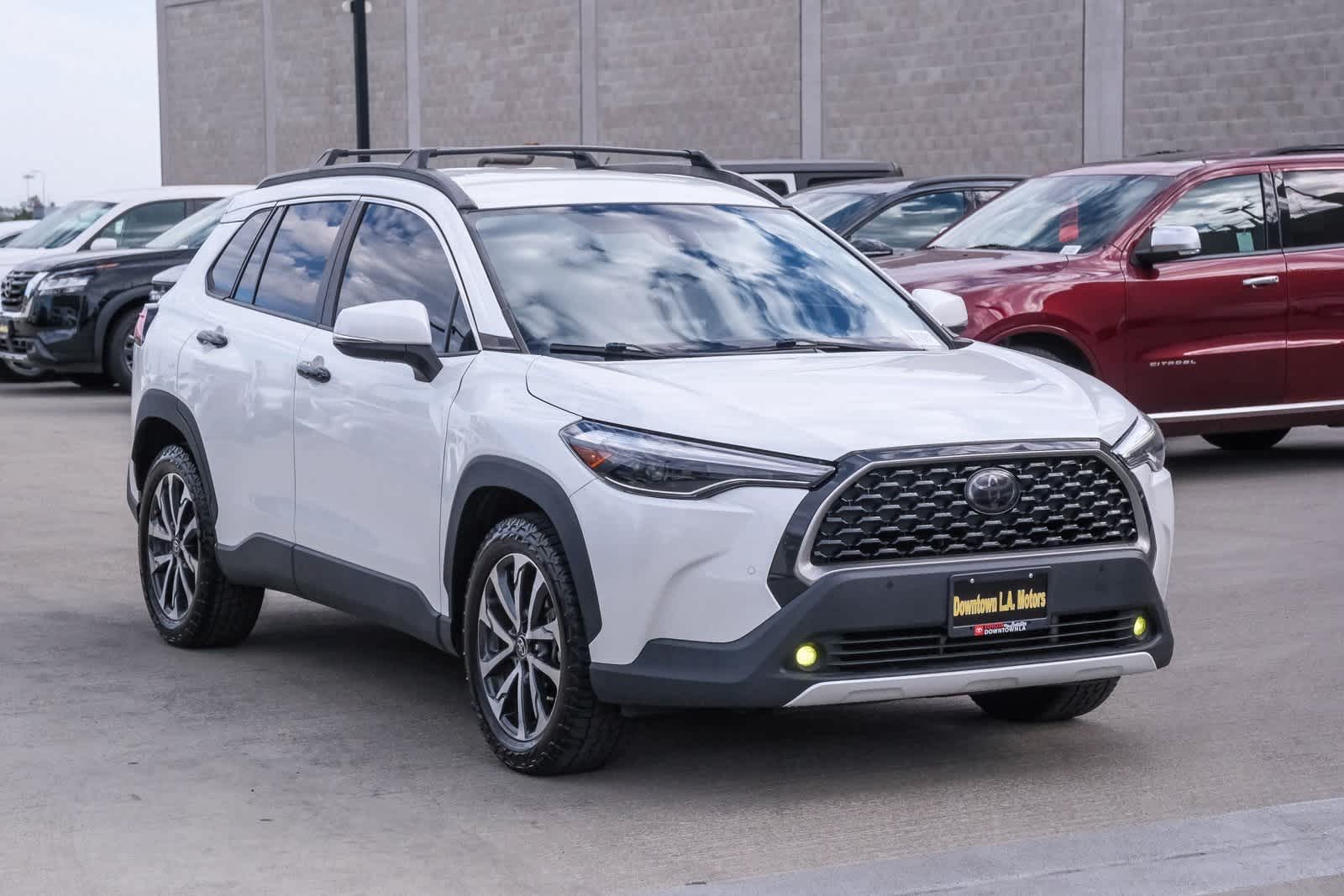 Thumbnail: 2022 Toyota Corolla Cross - 3