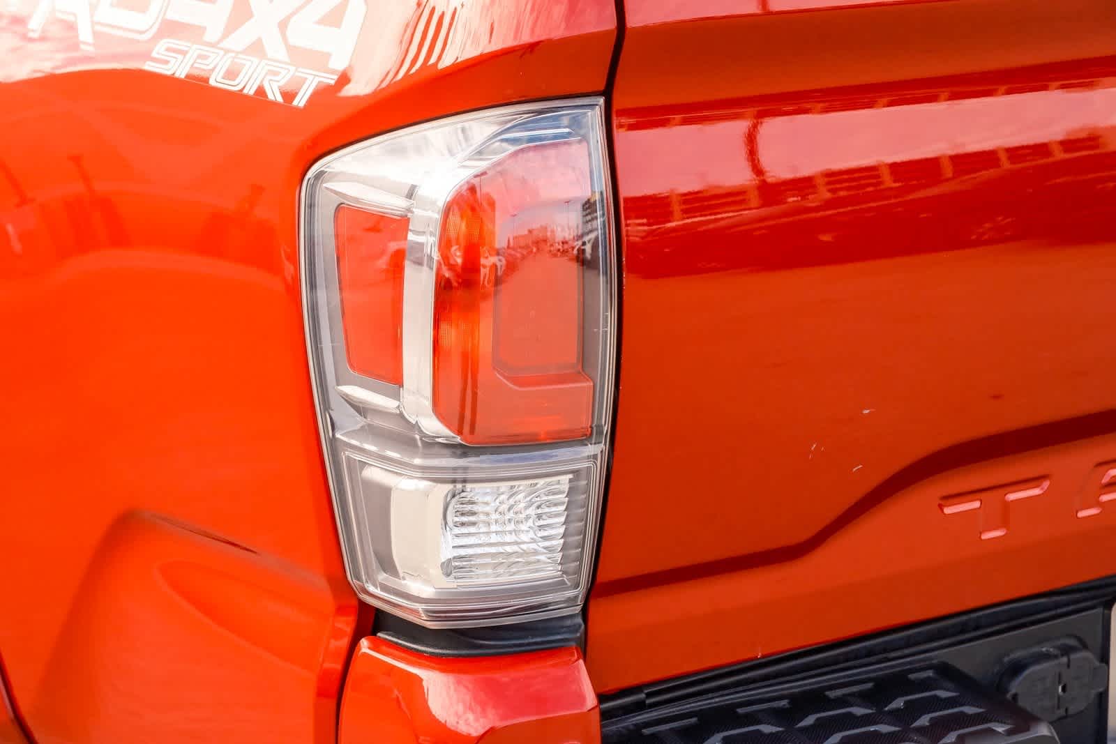 Thumbnail: 2020 Toyota Tacoma - 7