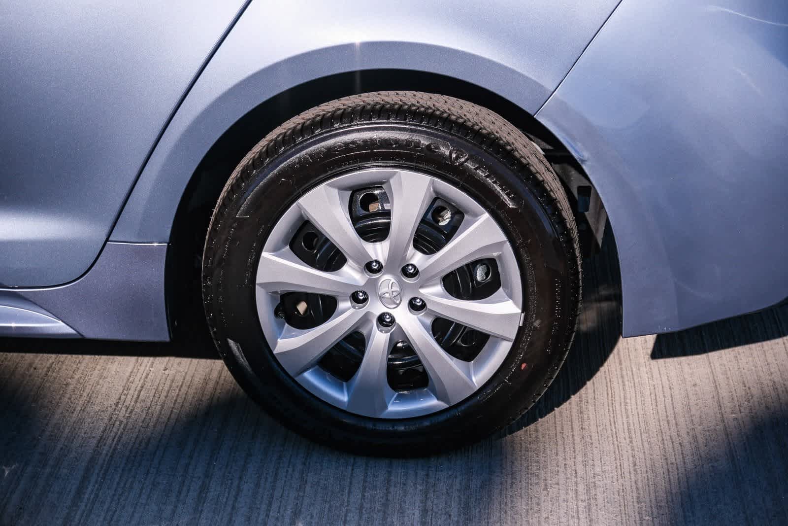 Thumbnail: 2025 Toyota Corolla - 9