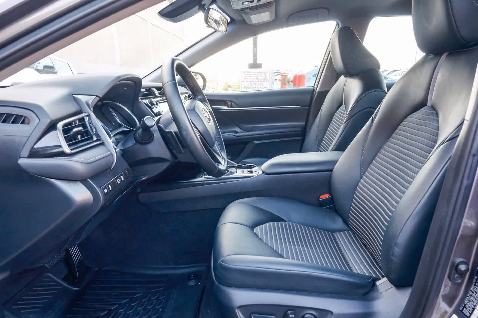 Thumbnail: 2020 Toyota Camry - 19