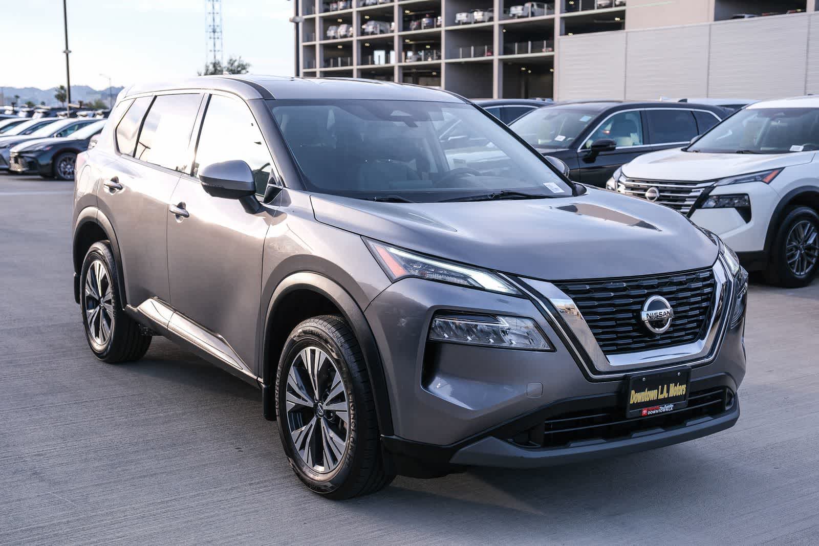 Thumbnail: 2021 Nissan Rogue - 3