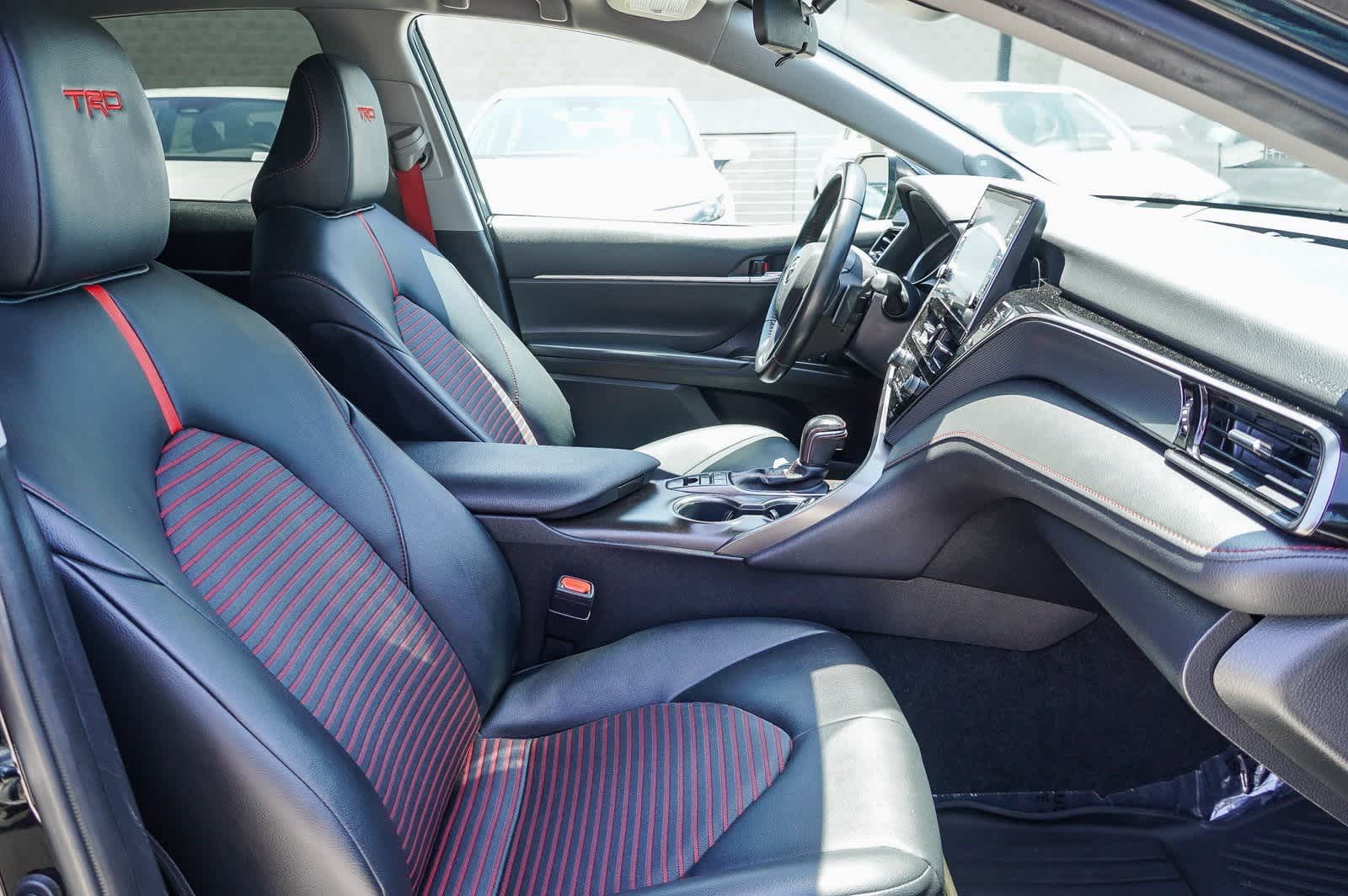 Thumbnail: 2023 Toyota Camry - 18