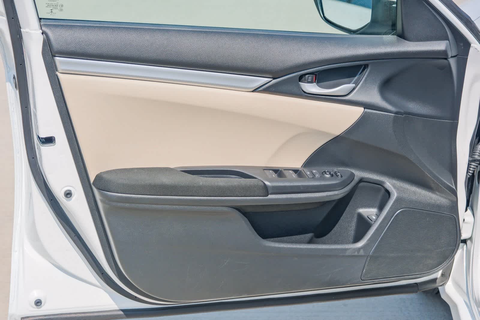 Thumbnail: 2018 Honda Civic - 22