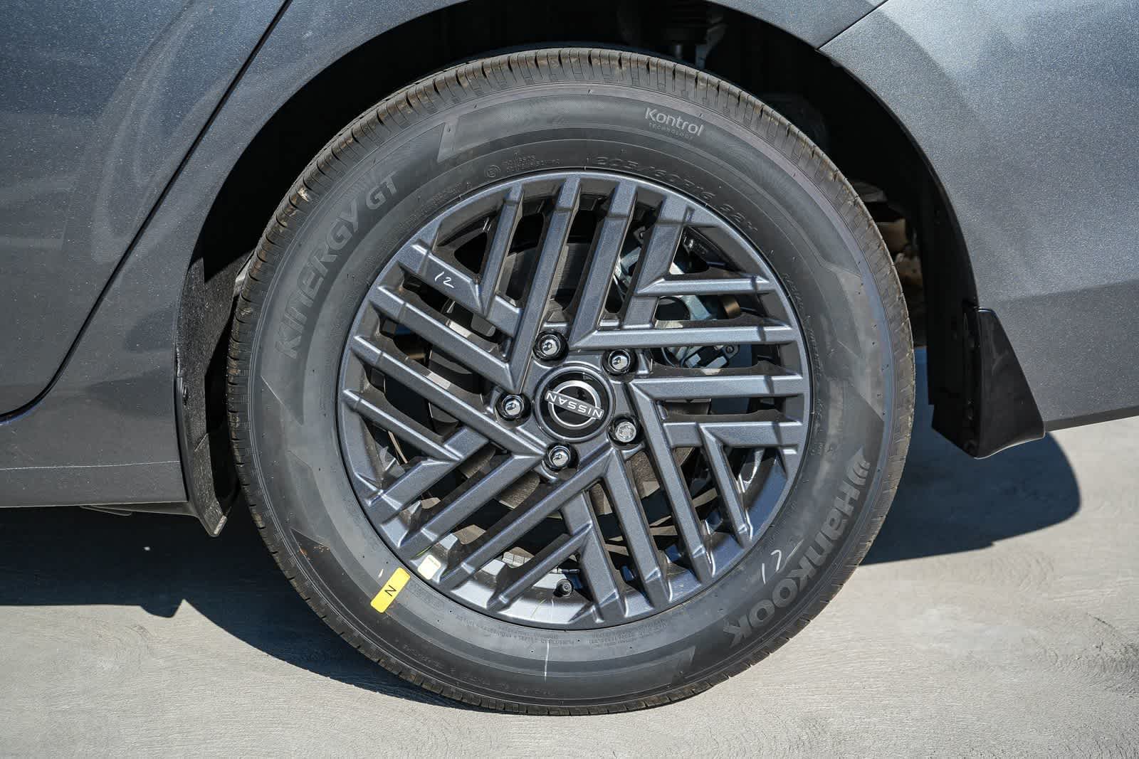 Thumbnail: 2026 Nissan Sentra - 10