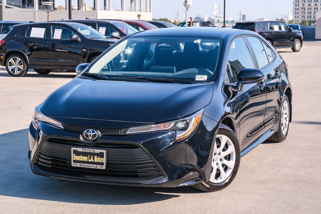 Certified 2025 Toyota Corolla LE Sedan