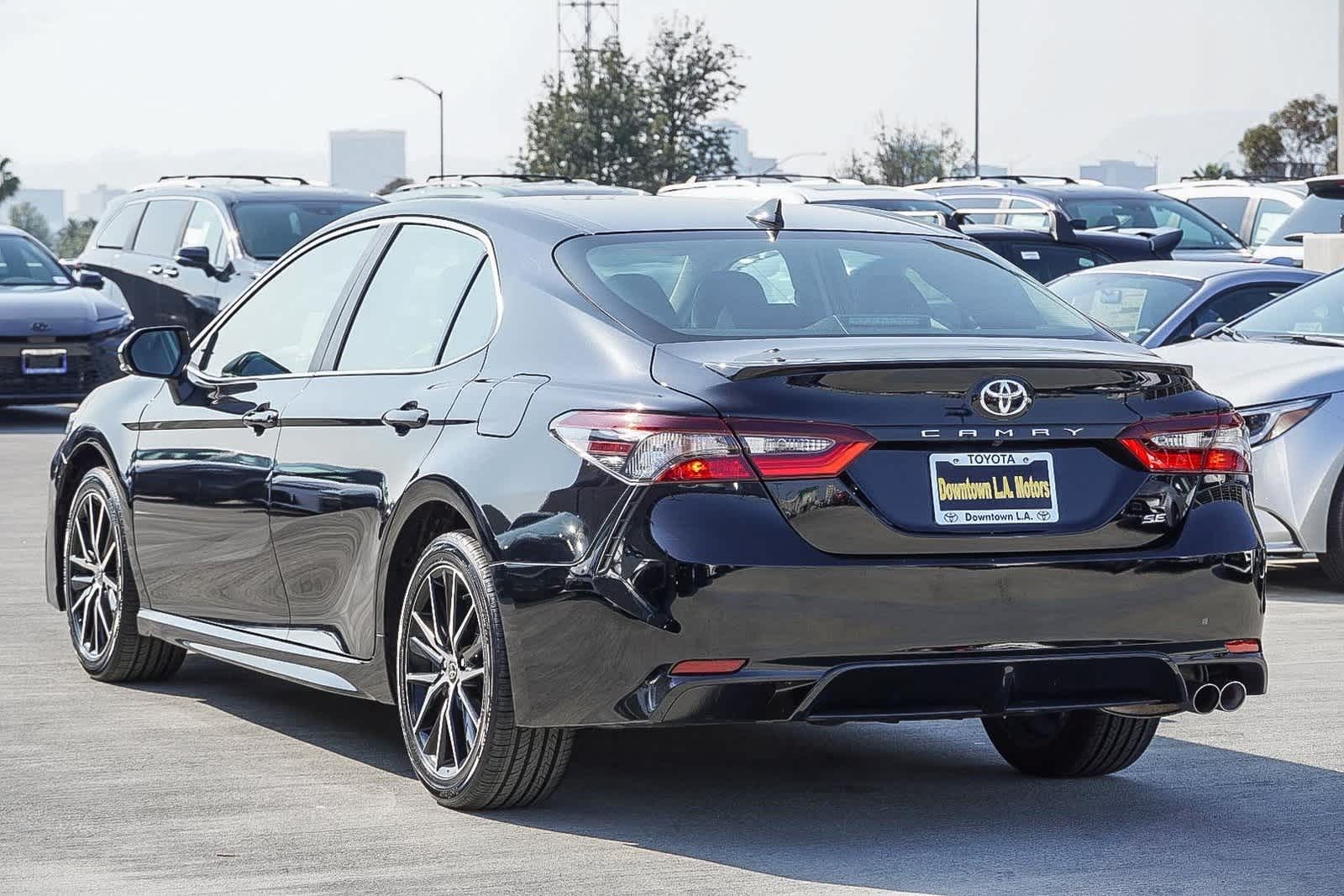 2024 Toyota Camry SE 6