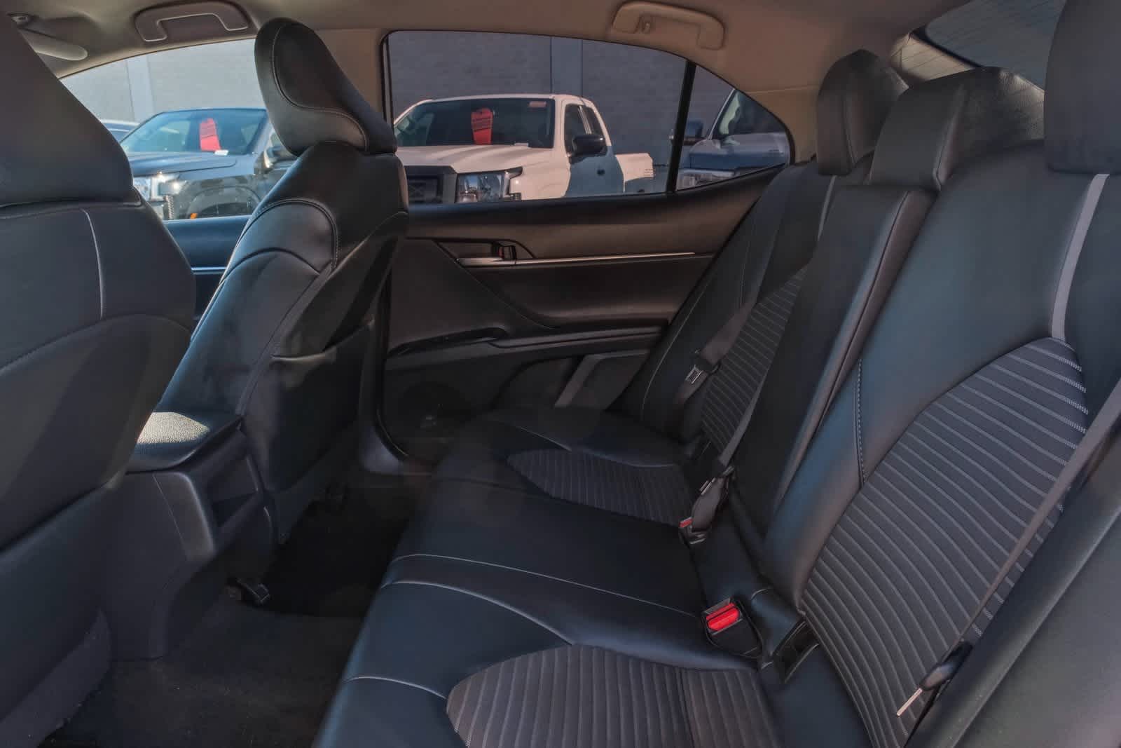 Thumbnail: 2020 Toyota Camry - 16