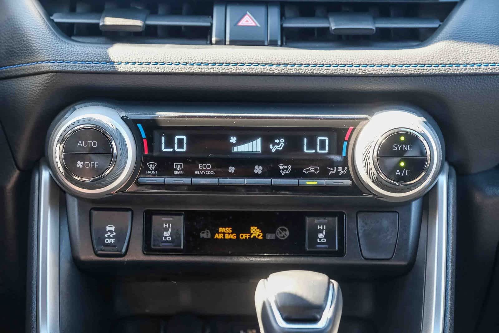 Thumbnail: 2023 Toyota RAV4 - 15