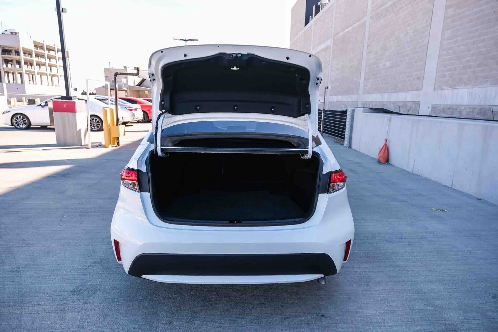 Thumbnail: 2021 Toyota Corolla - 27