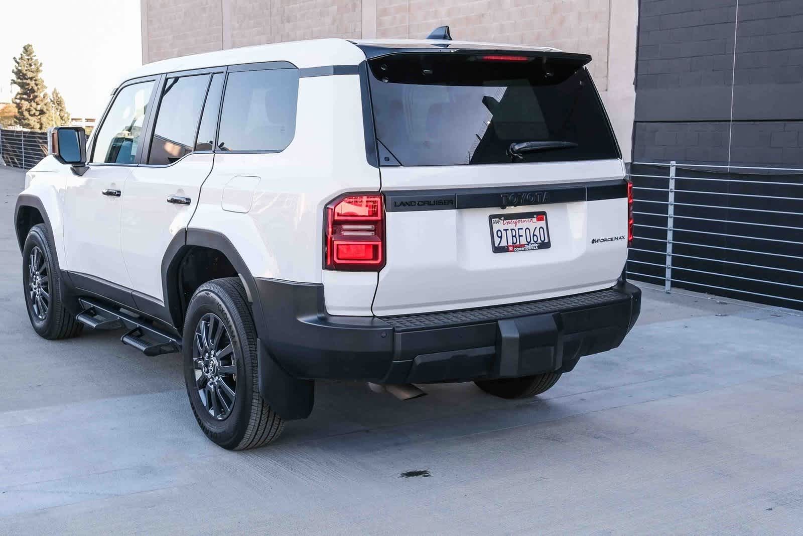 Thumbnail: 2025 Toyota Land Cruiser - 8