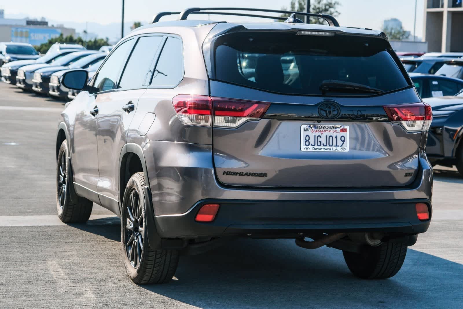 Thumbnail: 2019 Toyota Highlander - 6