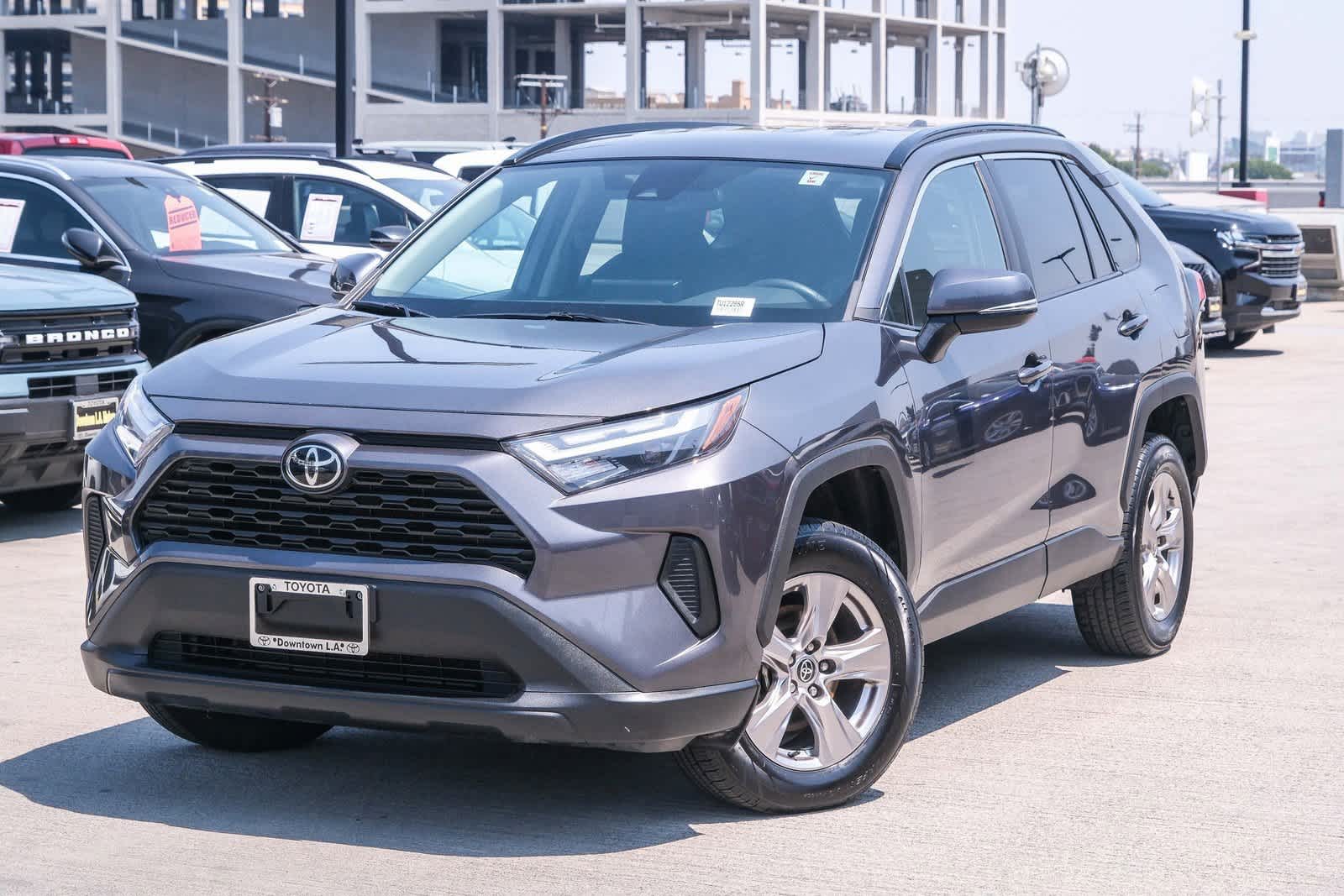 Thumbnail: 2022 Toyota RAV4 - 1