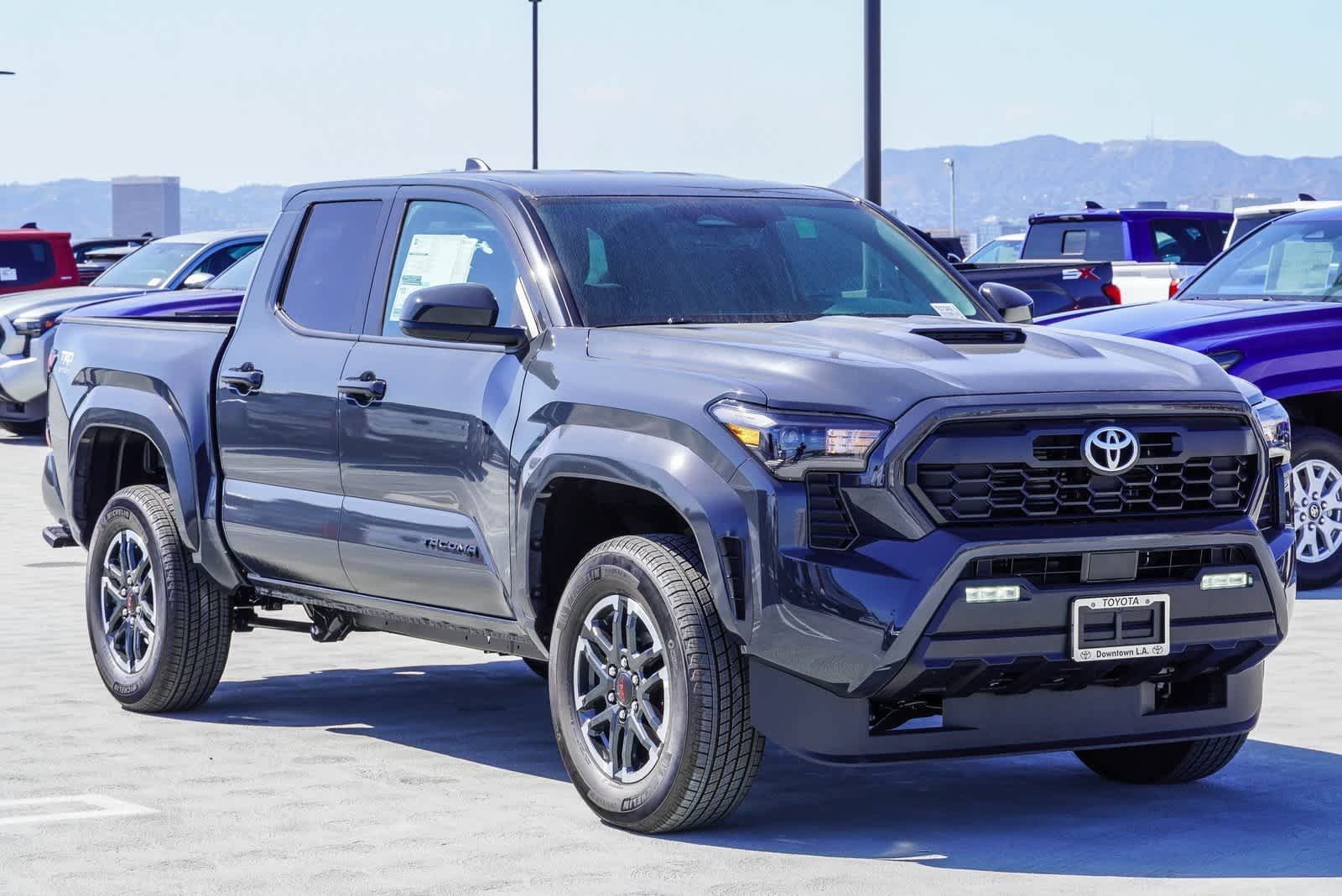 2025 Toyota Tacoma TRD Sport 3