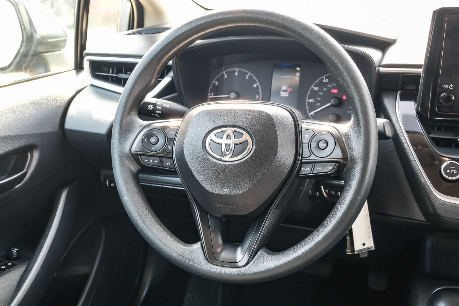 Thumbnail: 2023 Toyota Corolla - 17