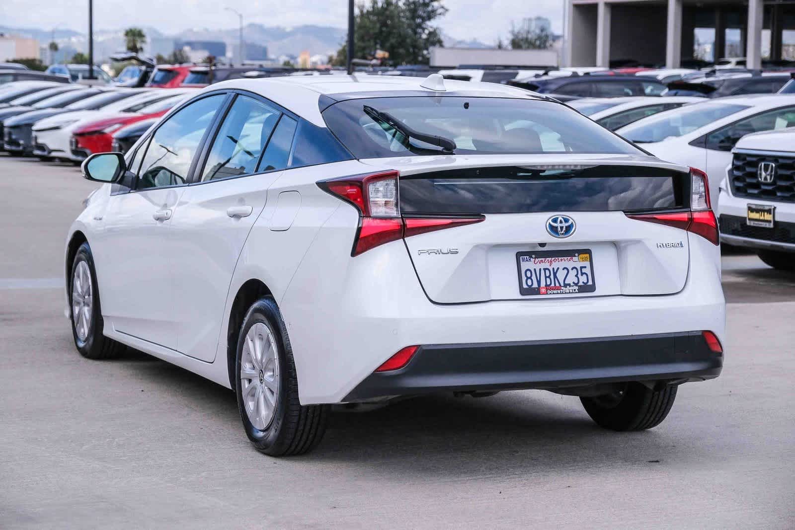 Thumbnail: 2021 Toyota Prius - 6