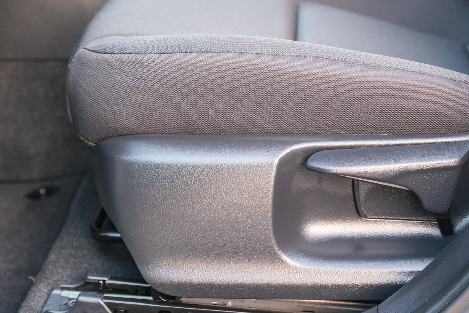 Thumbnail: 2025 Toyota Corolla - 24