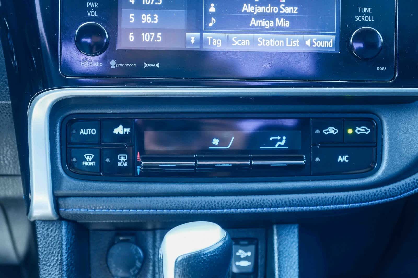 Thumbnail: 2017 Toyota Corolla - 15