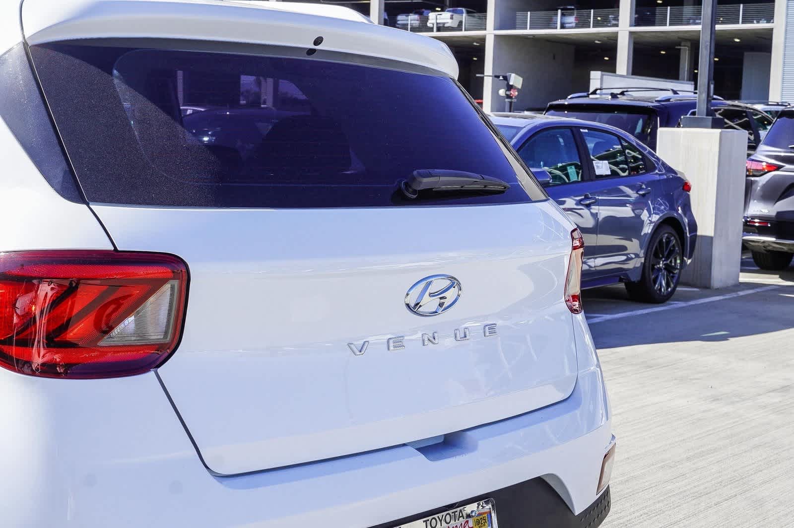 2023 Hyundai Venue SEL 8