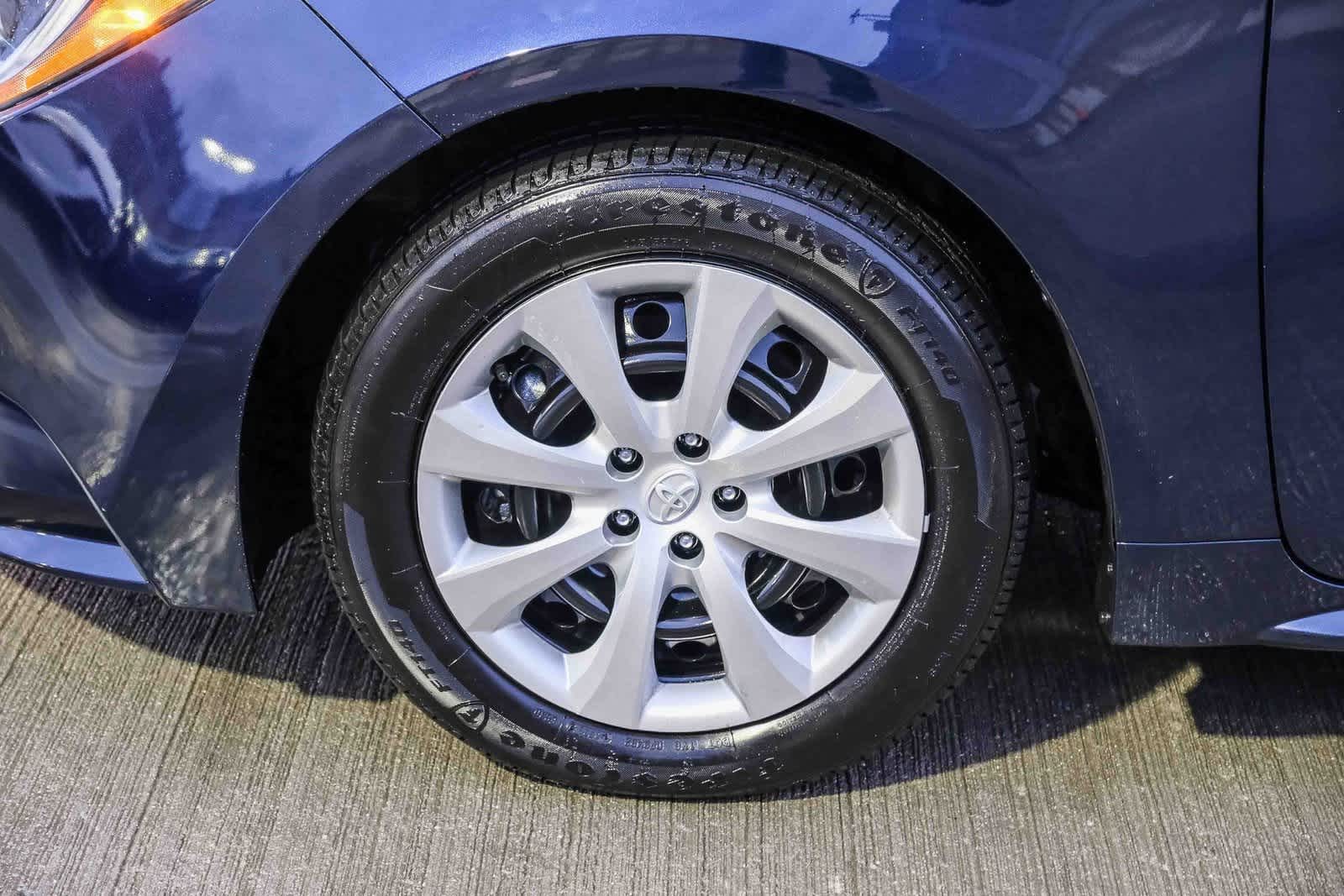 Thumbnail: 2025 Toyota Corolla - 10