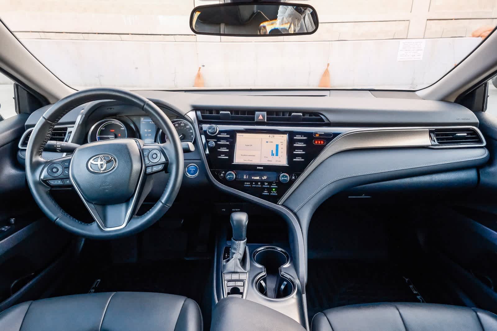 Thumbnail: 2020 Toyota Camry - 13