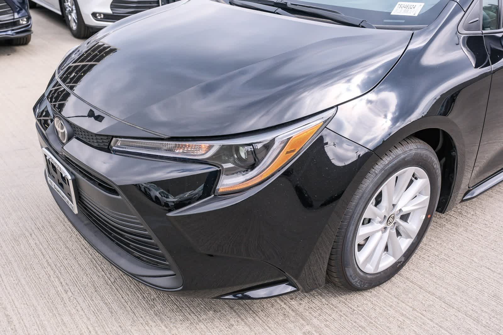 Thumbnail: 2025 Toyota Corolla - 12