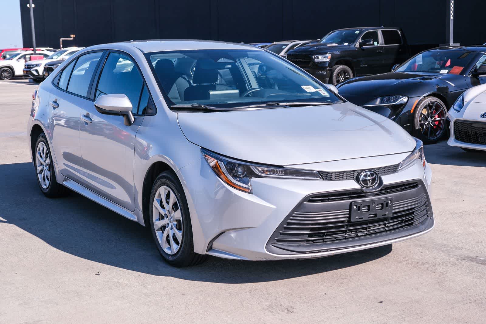 Thumbnail: 2024 Toyota Corolla - 3