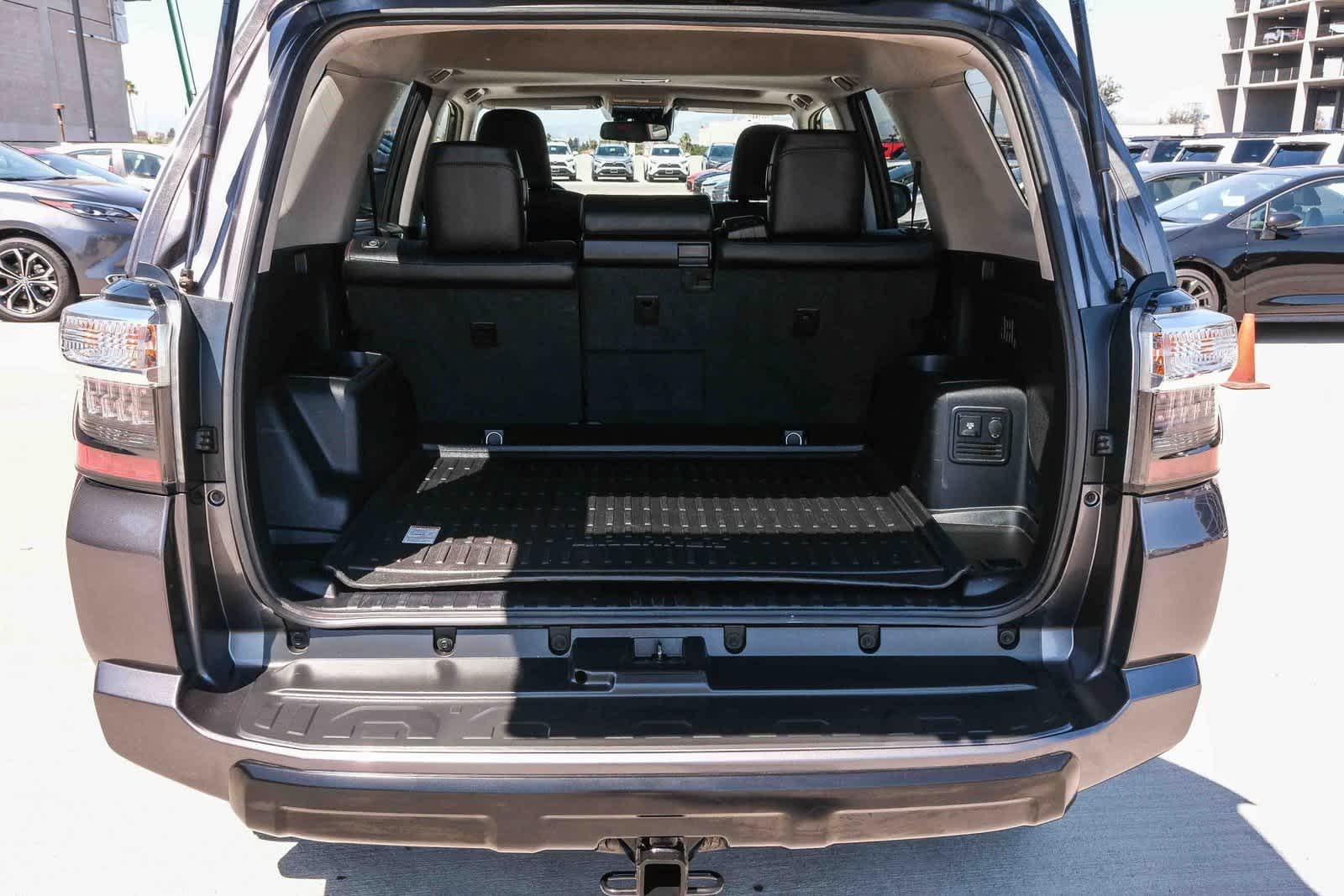 Thumbnail: 2022 Toyota 4Runner - 27