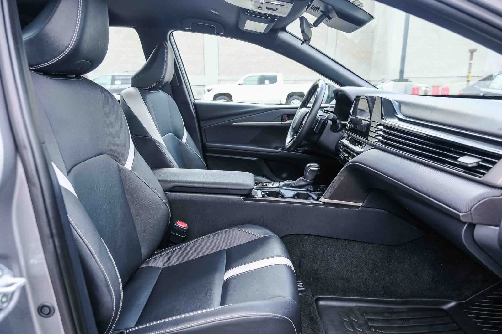 Thumbnail: 2025 Toyota Camry - 17