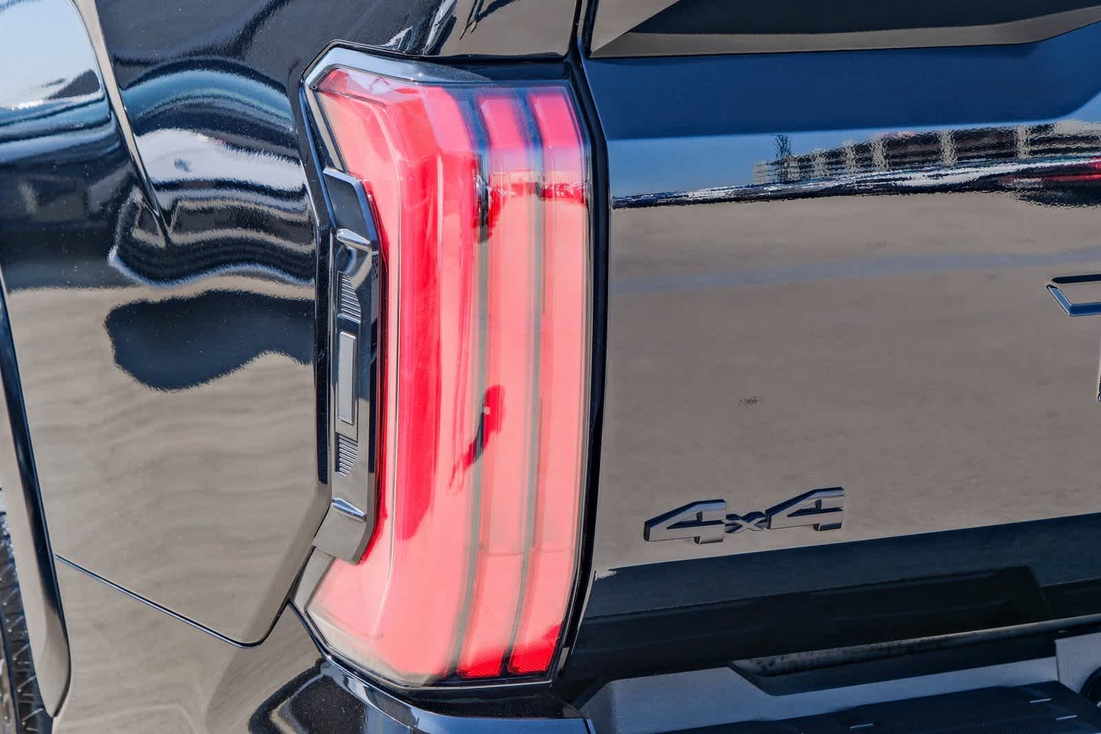 Thumbnail: 2022 Toyota Tundra - 7
