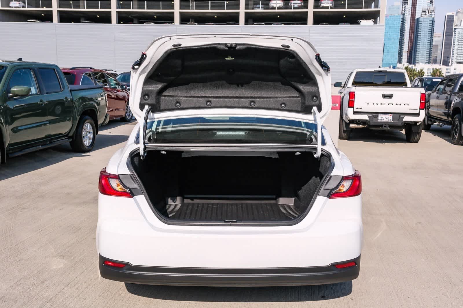 Thumbnail: 2026 Toyota Camry - 27