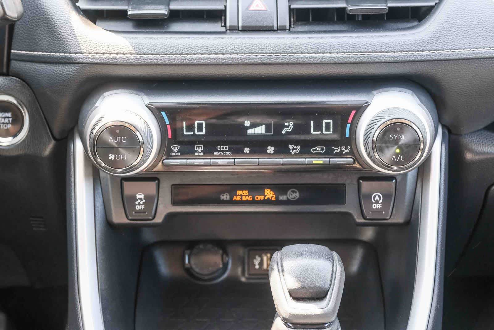 Thumbnail: 2024 Toyota RAV4 - 15