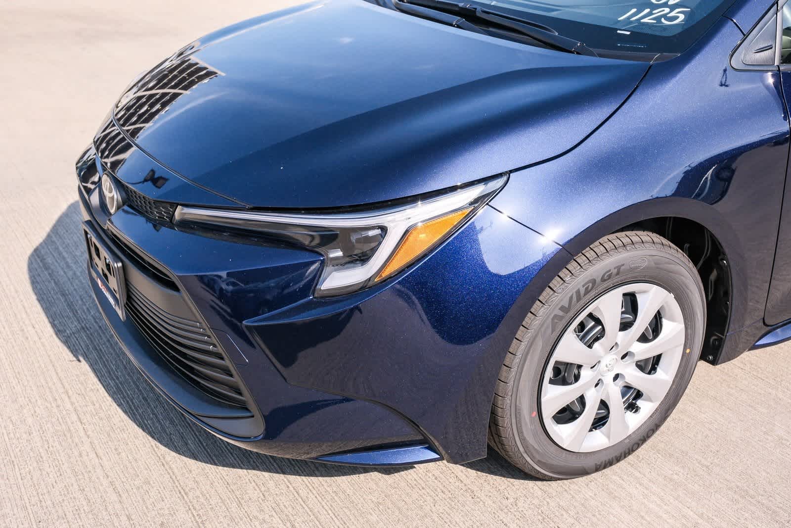 Thumbnail: 2025 Toyota Corolla - 10