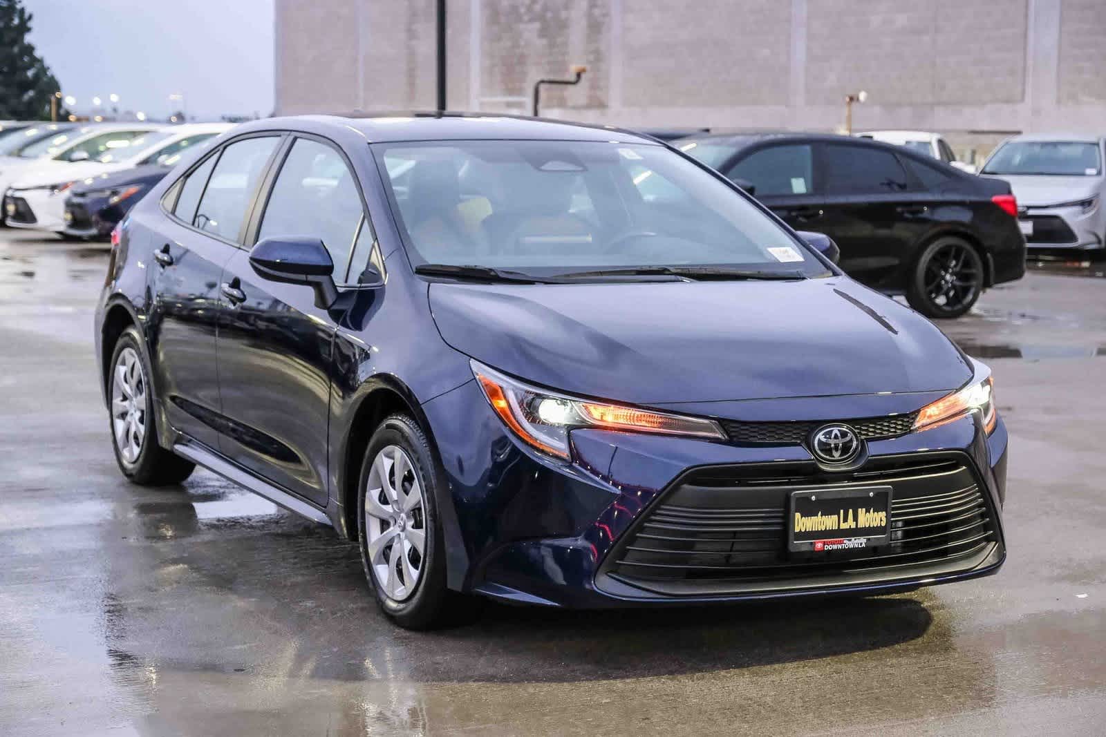 Thumbnail: 2025 Toyota Corolla - 3