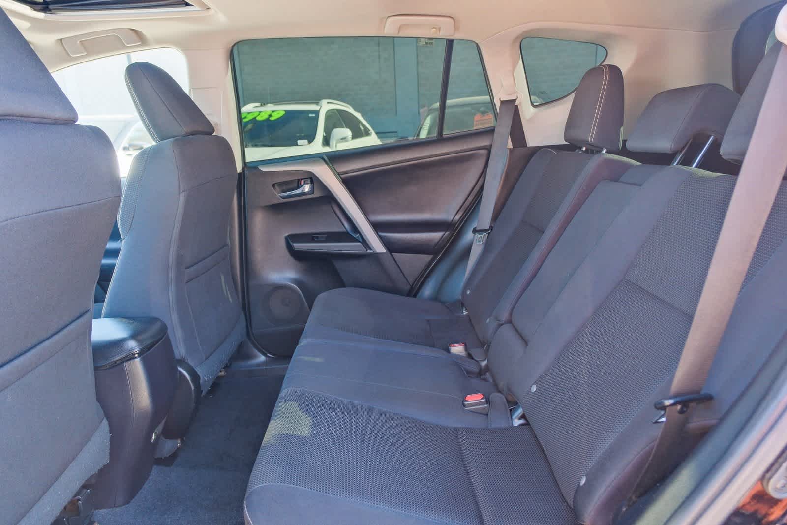 Thumbnail: 2017 Toyota RAV4 - 19