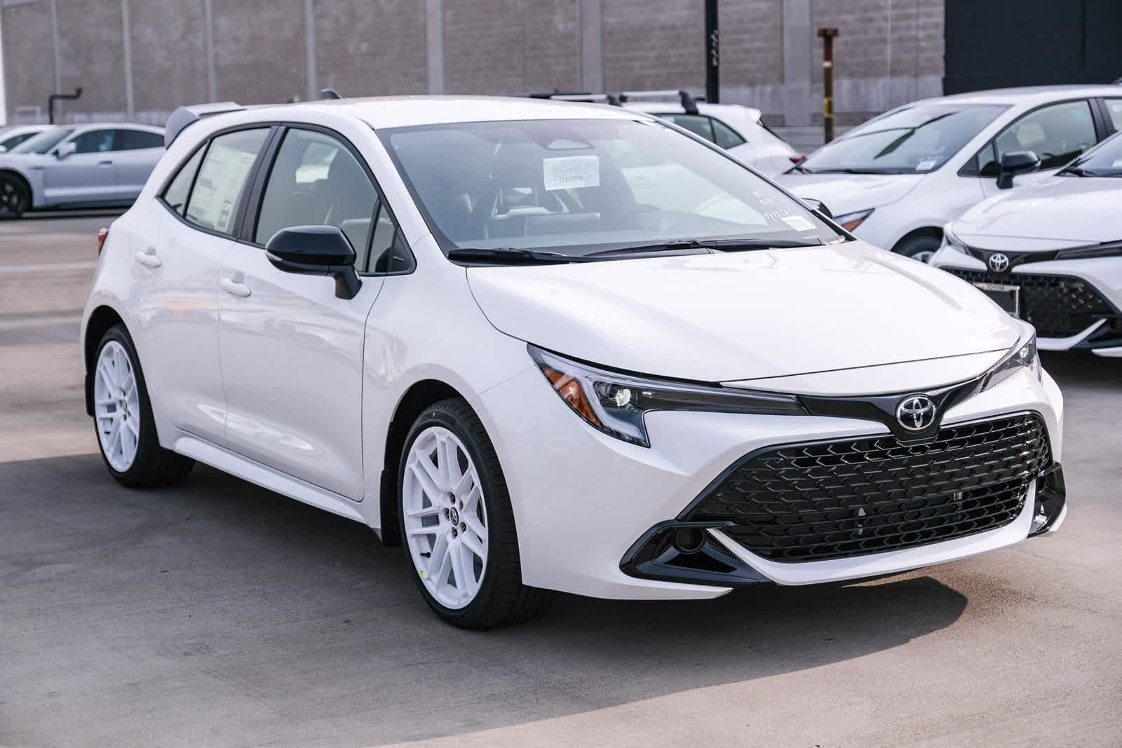 Thumbnail: 2026 Toyota Corolla - 3