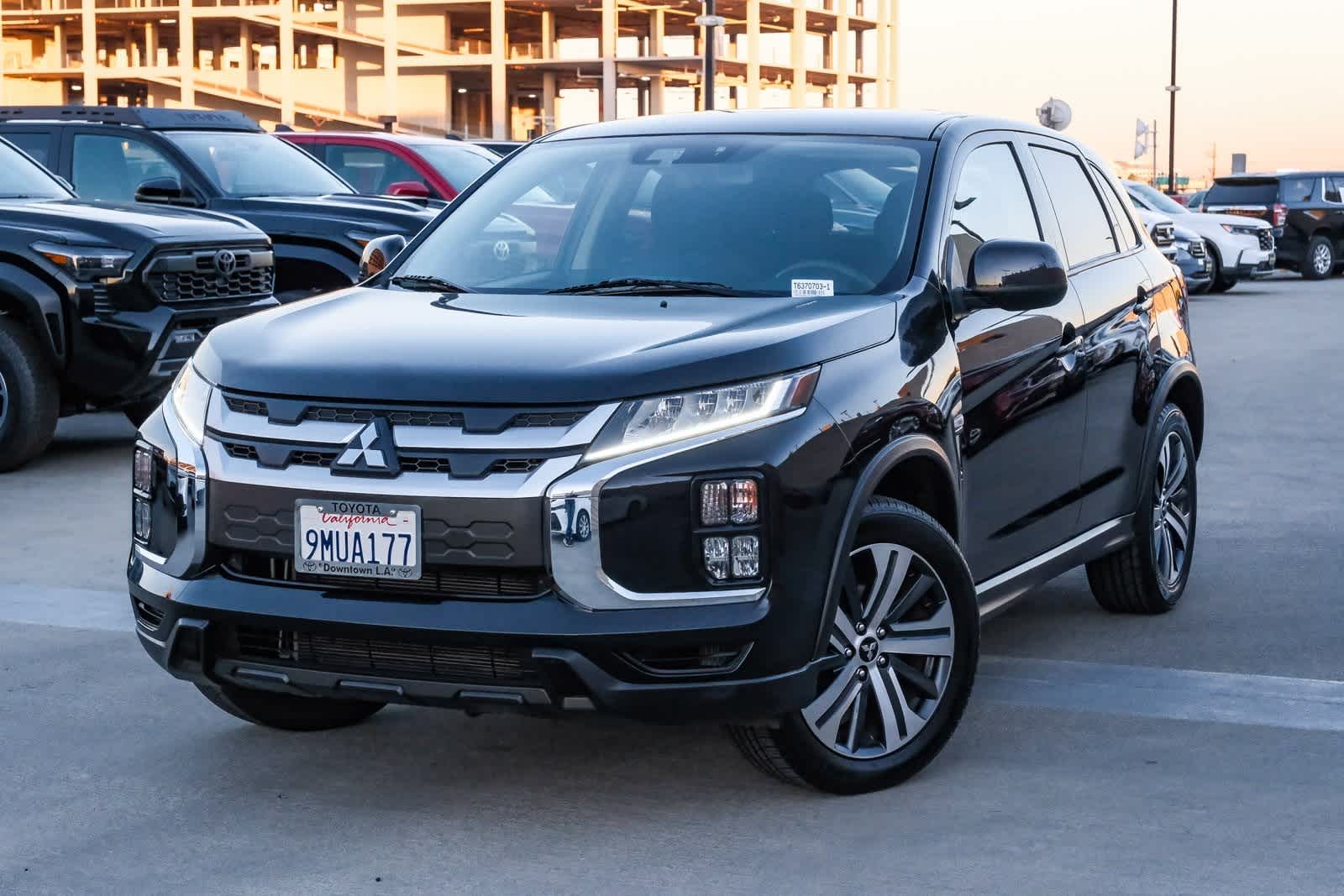 Thumbnail: 2023 Mitsubishi Outlander Sport - 2