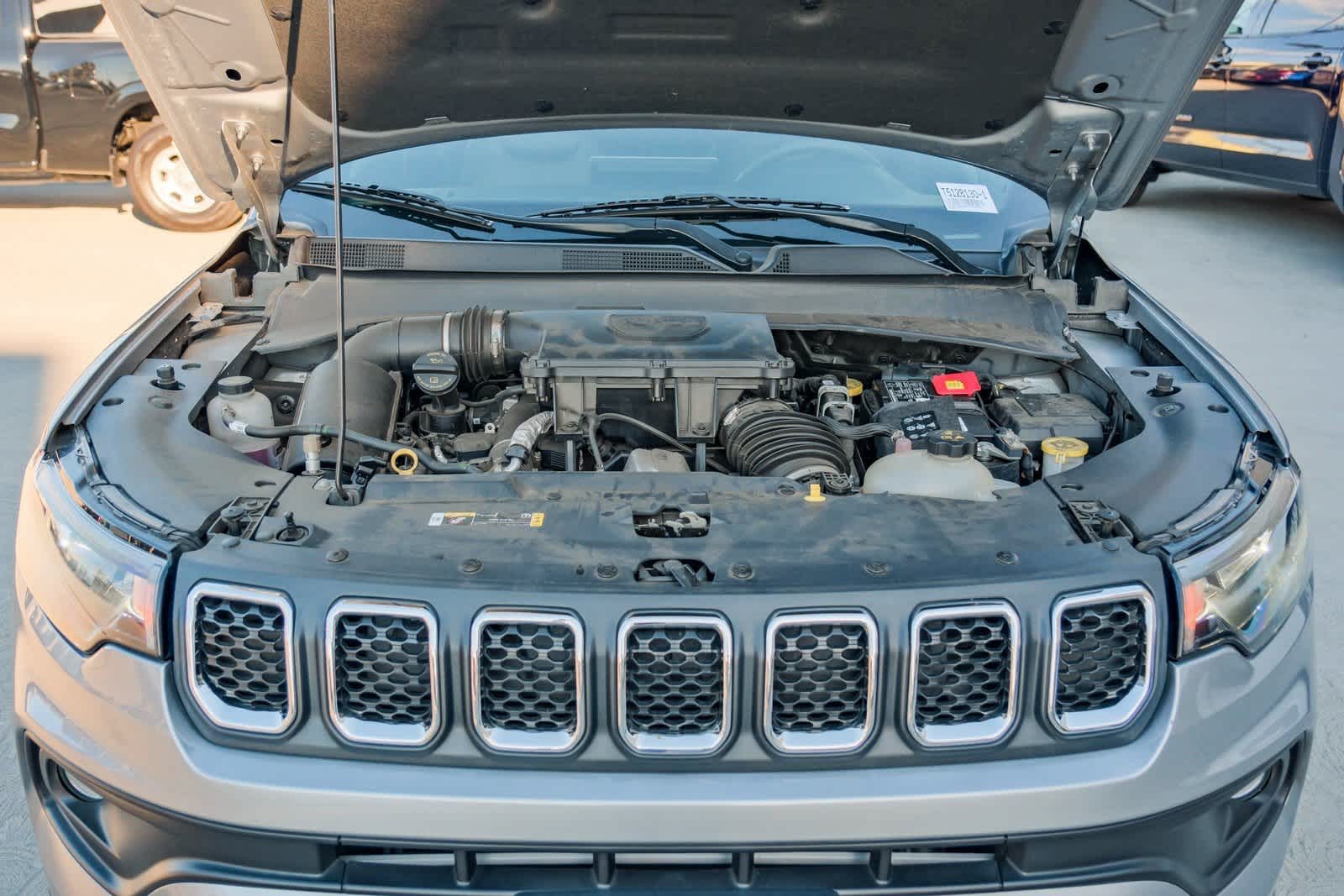 Thumbnail: 2023 Jeep Compass - 27