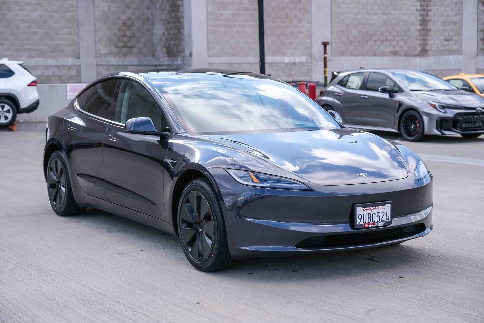 Thumbnail: 2025 Tesla Model 3 - 3
