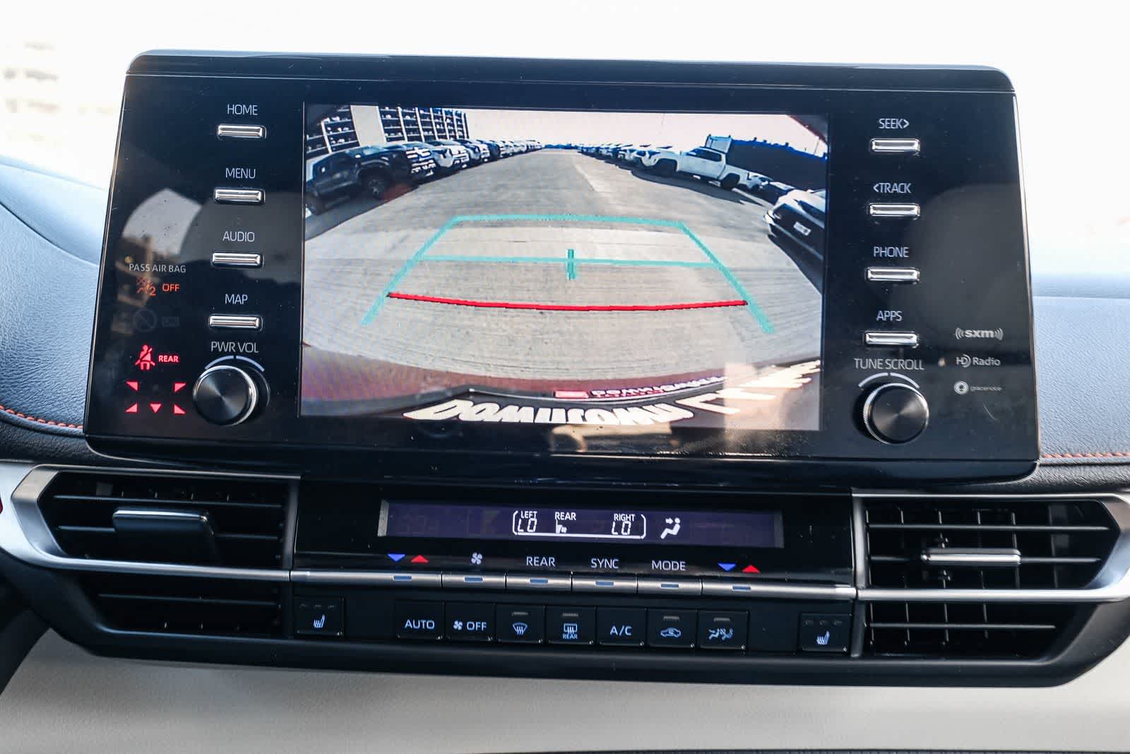 Thumbnail: 2021 Toyota Sienna - 26