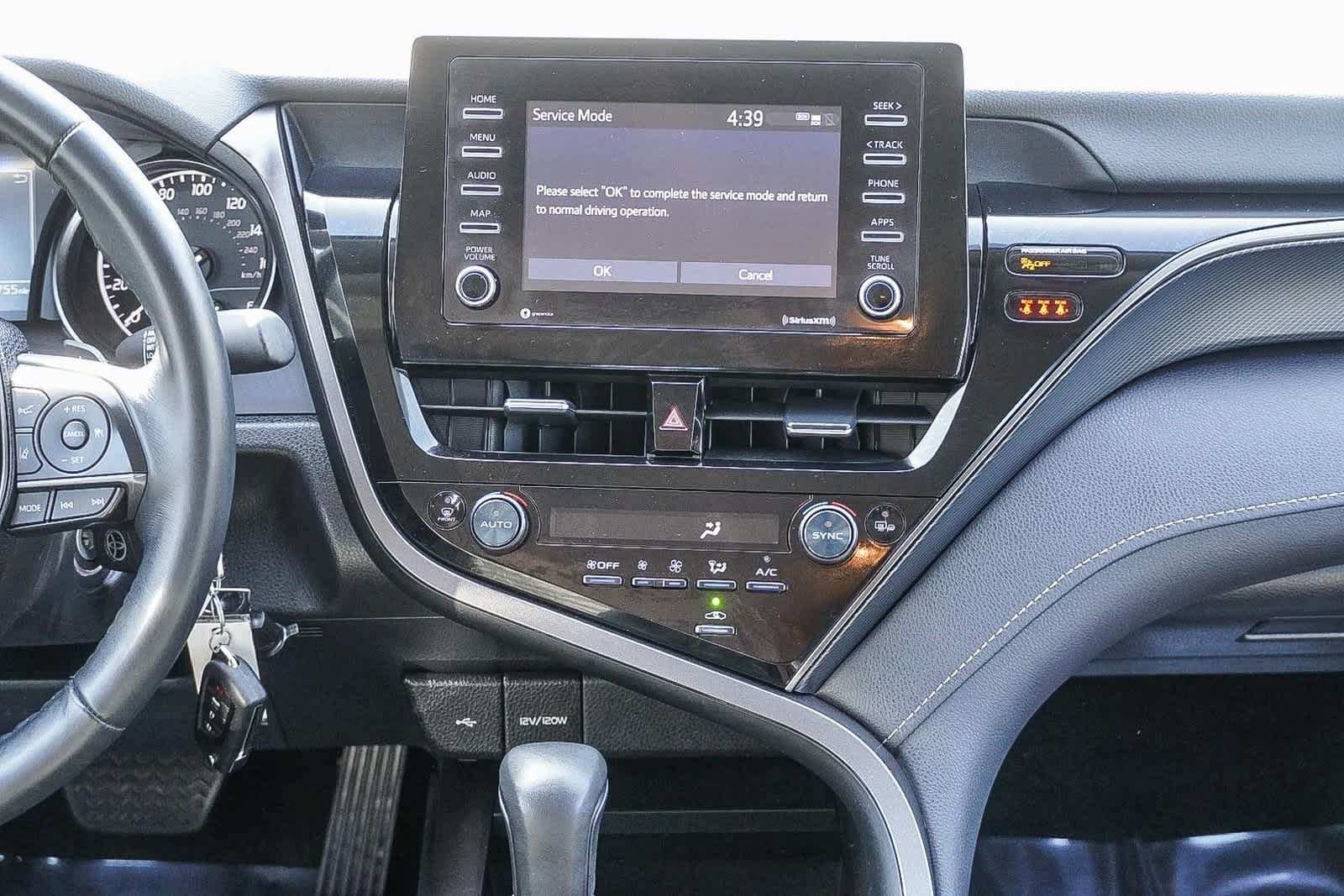 2024 Toyota Camry SE 14