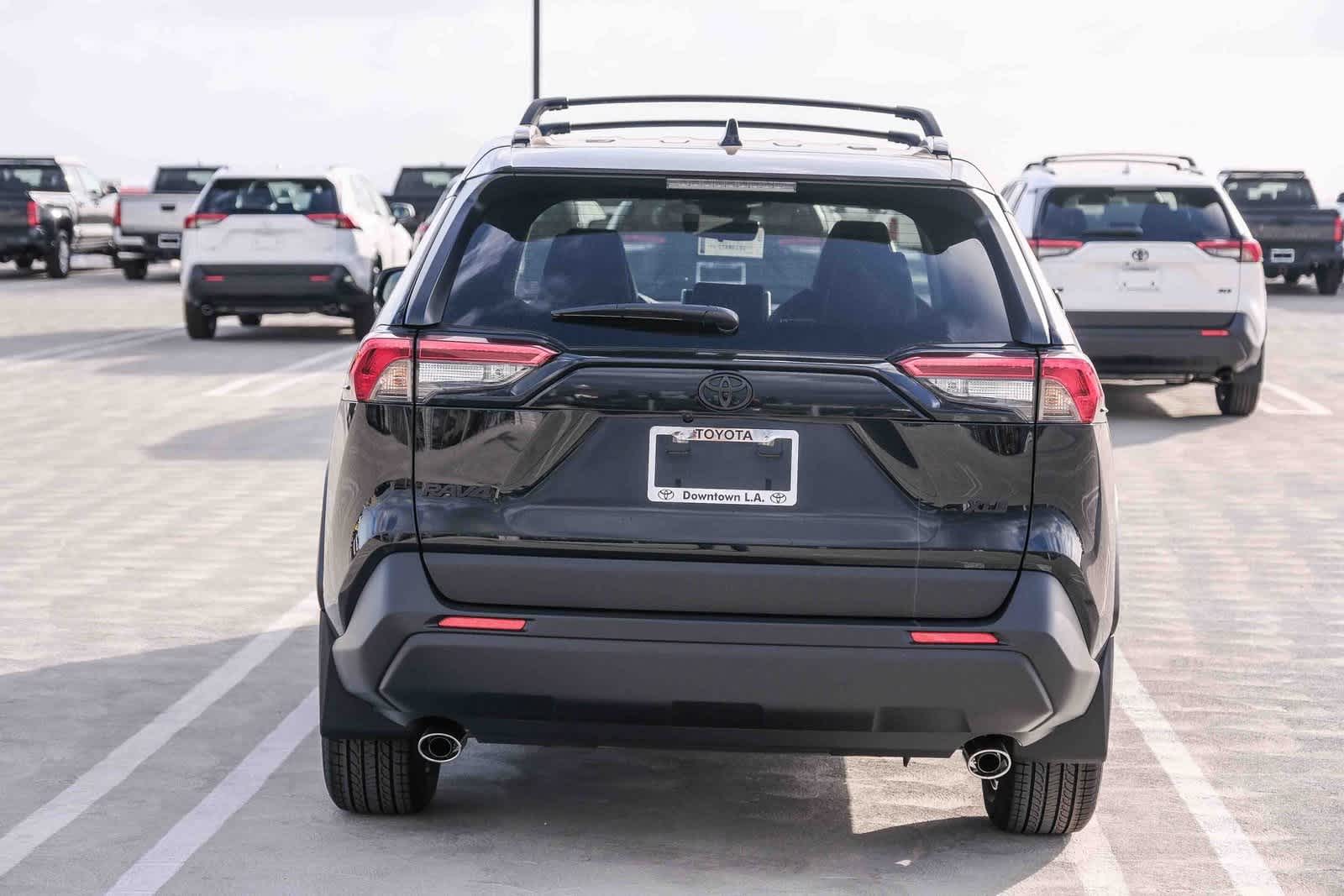 Thumbnail: 2025 Toyota RAV4 - 5