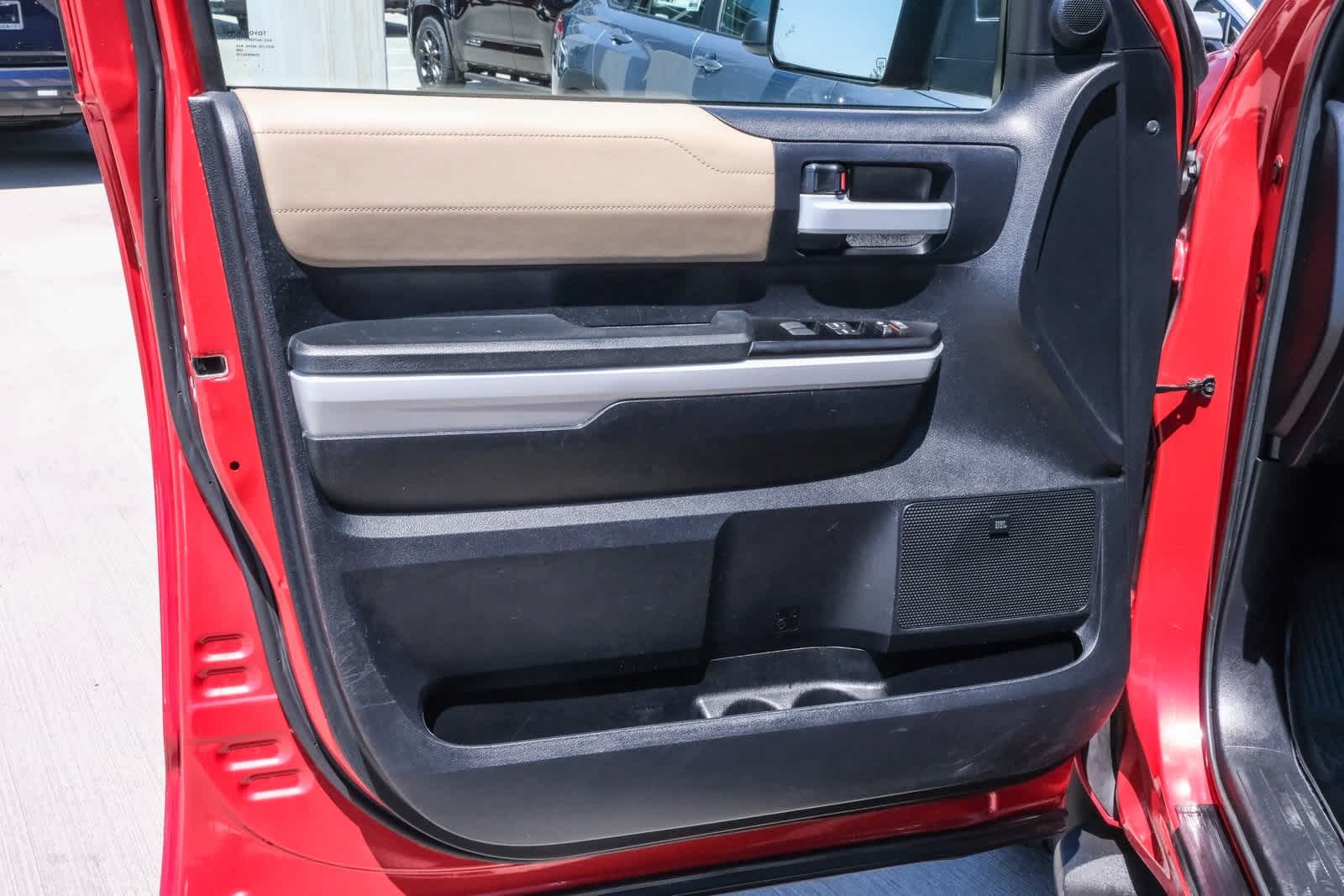 Thumbnail: 2018 Toyota Tundra - 20